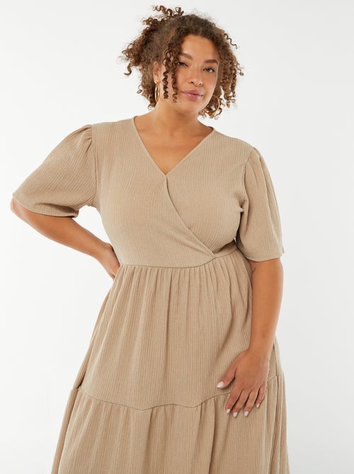 Vestito lungo goffrato a maniche corte con scollo incrociato - Kiabi