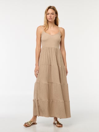 Vestito lungo goffrato con balze