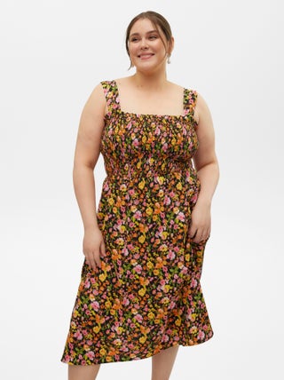 Vestito lungo stampato 'Vero Moda Curve'