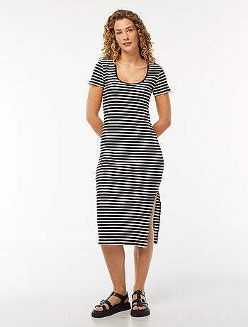 Vestito midi a maniche corte con spacco