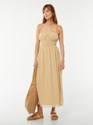 Vestito midi con punto smock e spalline sottili