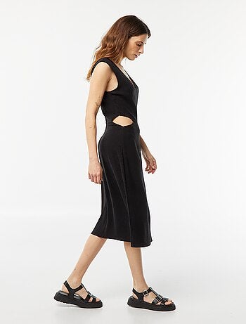 Vestito midi senza maniche + apertura sui lati