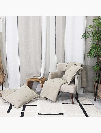 Voile di lino con occhielli
